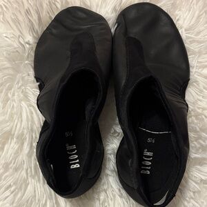 Bloch Pulse Black Leather Dance Shoes Women 5.5